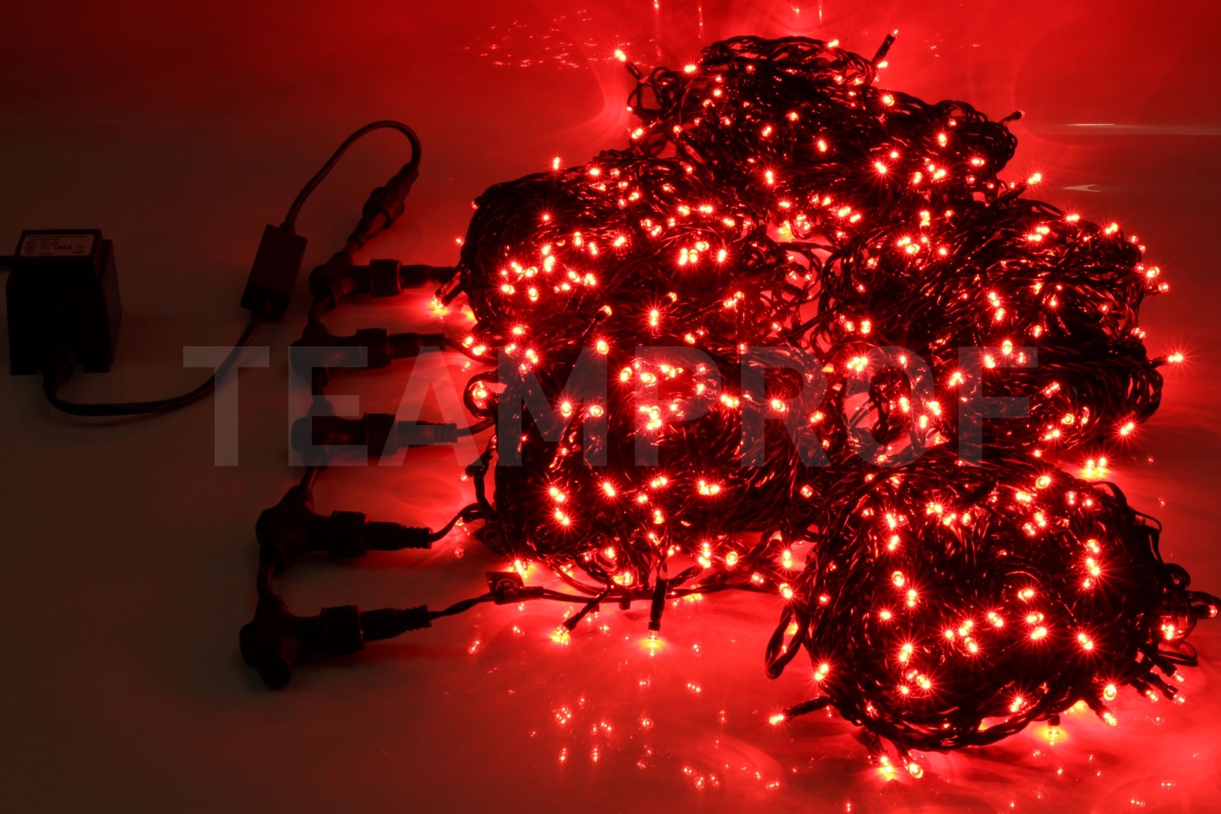 Светодиодная гирлянда TeamProf 5 Нитей по 20 м, 1000 LED, 24 В, красная, чёрный провод TPF-S5*20-B/R